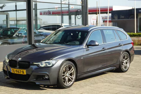 BMW 3-serie Touring 320i Edition M Sport Shadow Executive | PANO | Carplay | LEER