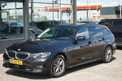 BMW 3-serie Touring 320i Executive | ACC | trekhaak