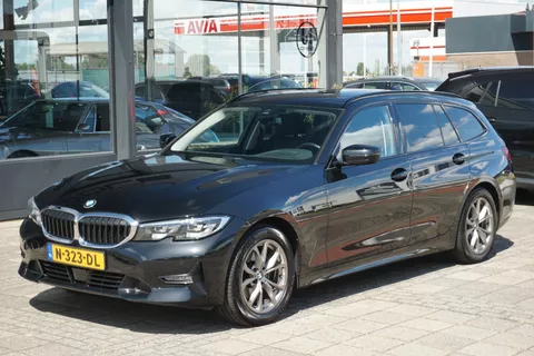 BMW 3-serie Touring 320i Executive | ACC | trekhaak