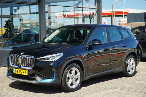 BMW iX1 xDrive30 Launch Edition 67 kWh | SoH 98% |