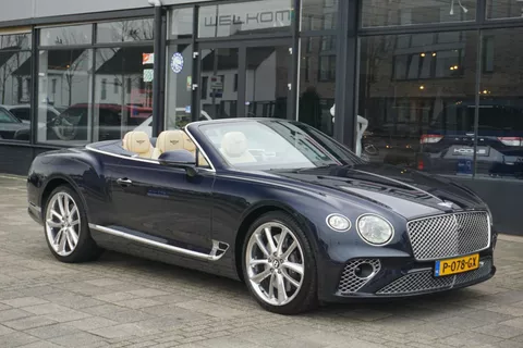 Bentley Continental GTC 4.0 V8 Mulliner