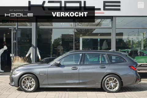 BMW 3-serie Touring 330e | trekhaak | ACC
