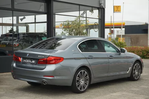 BMW 5-serie 530e Executive | Leer | Dealer onderhouden
