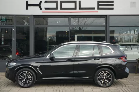 BMW X3 xDrive20i Business Edition Plus | M pakket | Pano | LASER