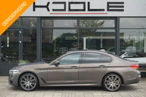 BMW 5-serie 520i High Executive Edition | H&amp;K | Dak | ACC