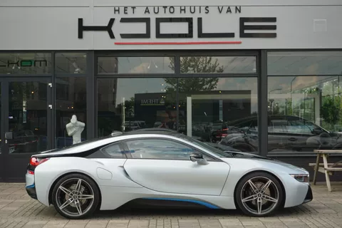 BMW i8 1.5