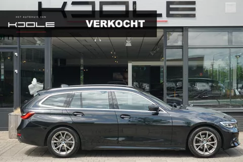 BMW 3-serie Touring 318i High Executive Edition | Leer | Carplay